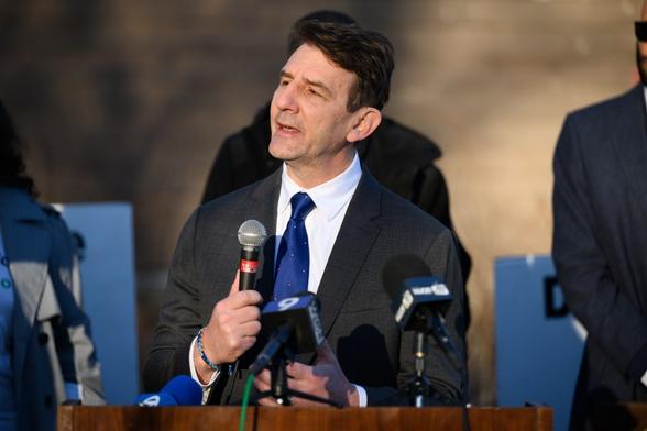 Mrvan urges Energy Secretary to give green light for Hydrogen Hub