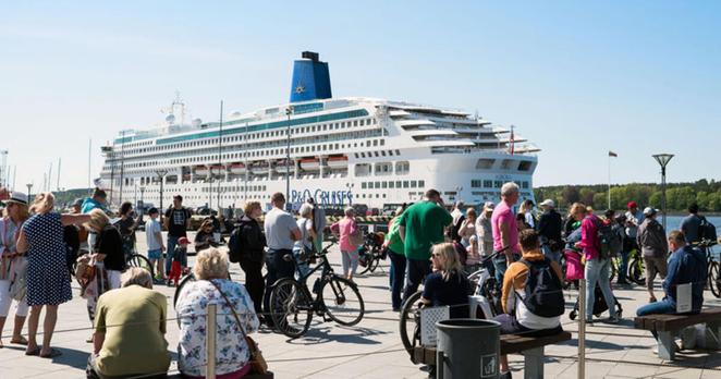 Karas turistų jau nebebaugina: grįžta užsieniečiai