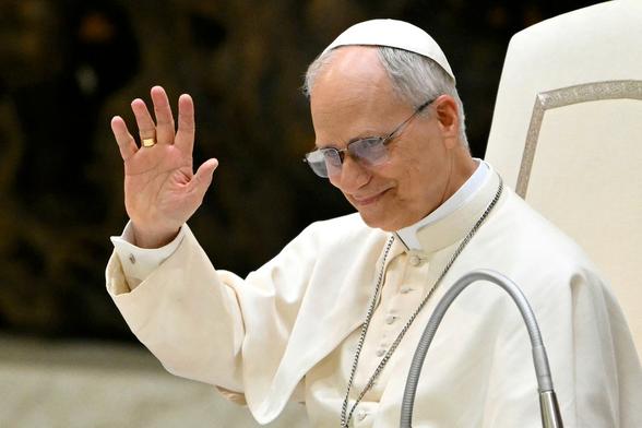 Pope Leo XIV appears to confirm favourite football team after chanting with fan