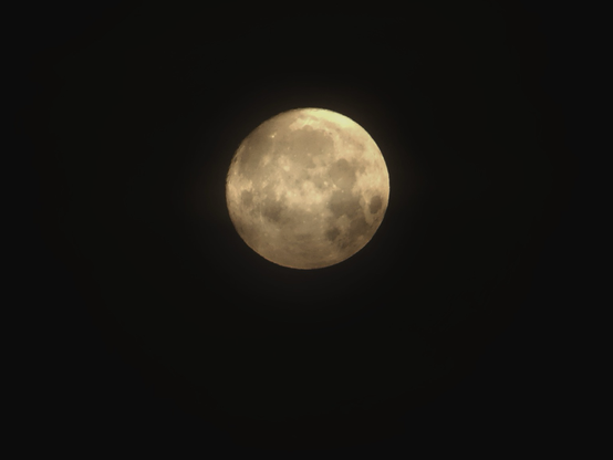 A big old orb just hanging up there in the sky, the clouds cleared away