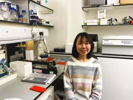 Meng Zhu in her lab.