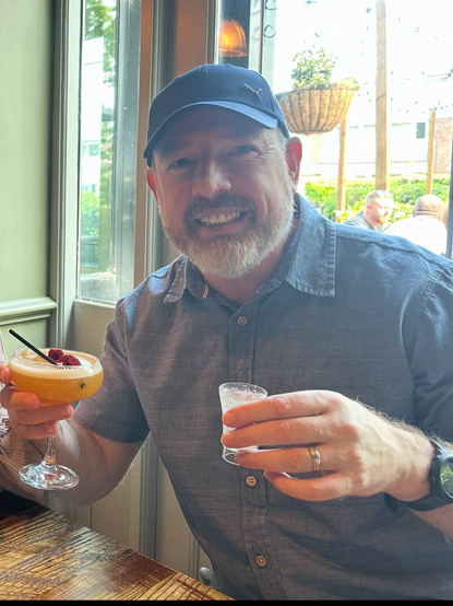 Very happy man with cocktail 🍹