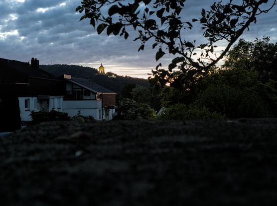 Kaiser-Wilhelm-Denkmal bei Nacht