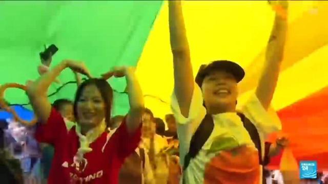 Women celebrating at a Pride event. | © France 24