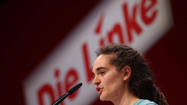 Carola Rackete spricht vor ihrer Wahl zur Kandidatin für das Europaparlament für die Partei die Linke. Carola Rackete spricht vor ihrer Wahl zur Kandidatin für das Europaparlament für die Partei die Linke.