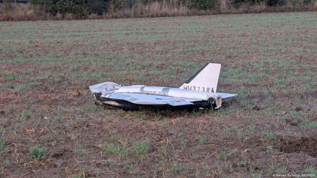 A damaged white drone lies on the ground in a field in the village of Czosnowka in eastern Poland, 10 September 2025 | Image: Dariusz Stefaniuk/REUTERS