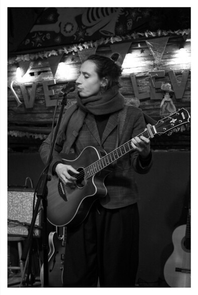 Molly O’Mahony at Levis Corner House. Trad Fest 2023. 