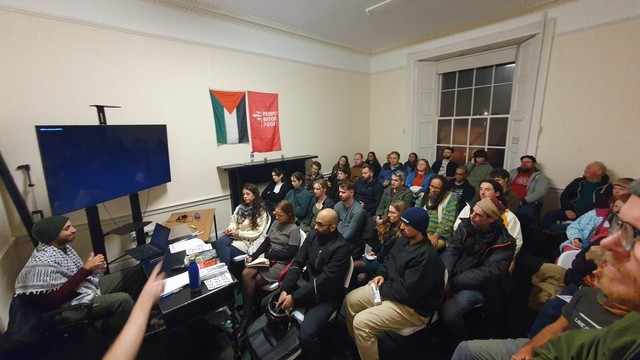 A full room in Áras na nGael for the public meeting on Palestine