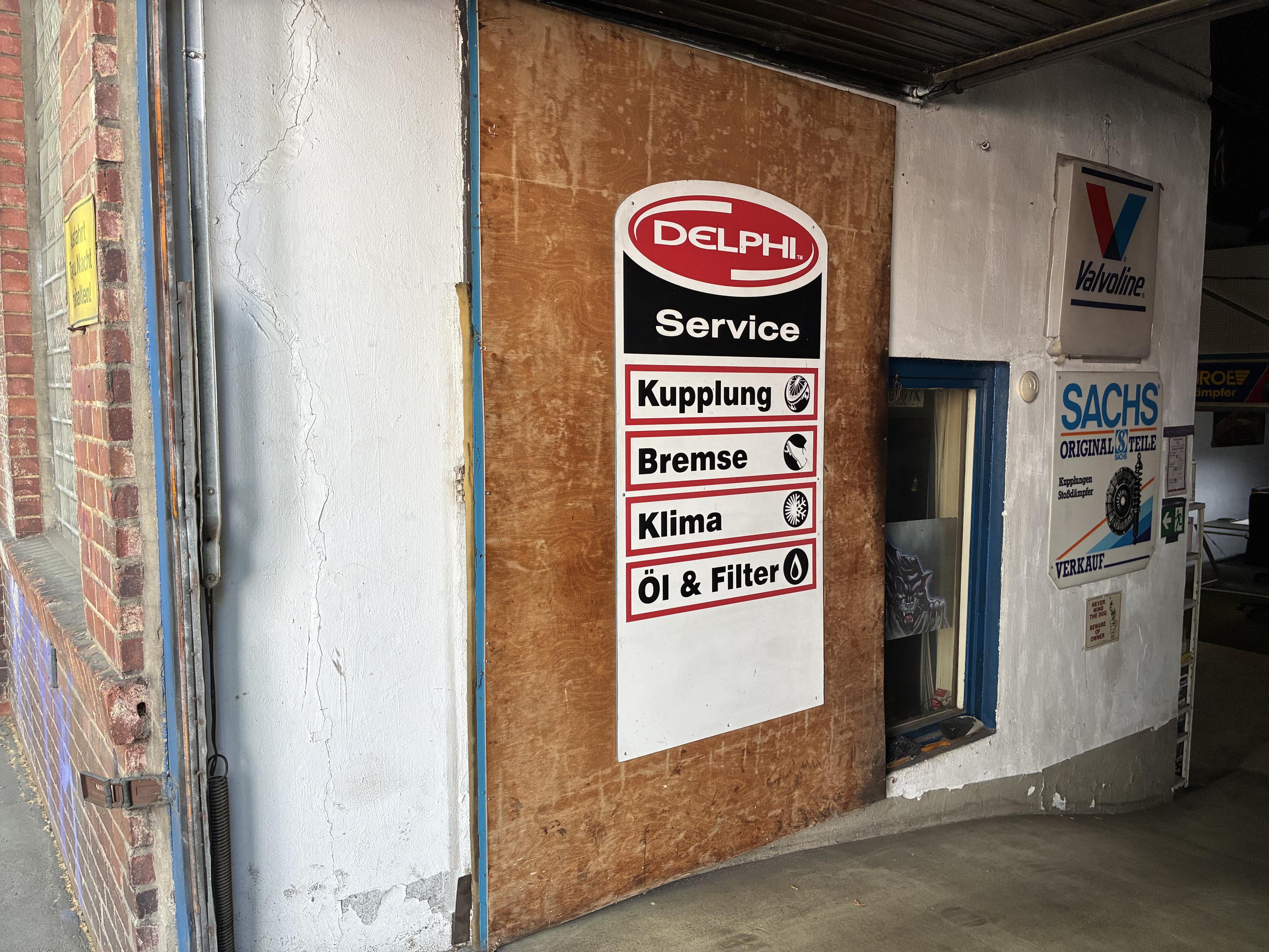 Posted media