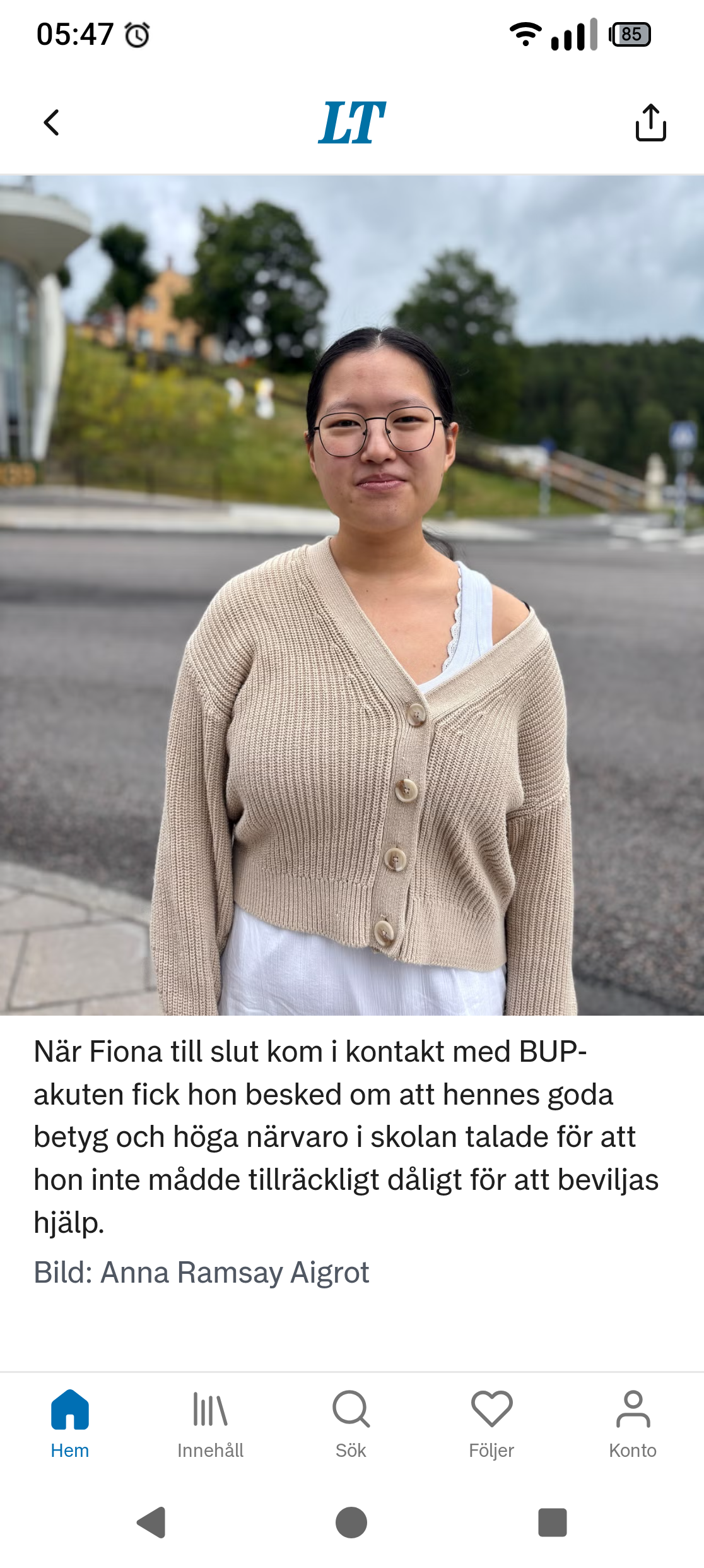 Den ena kvinnan och bildtext