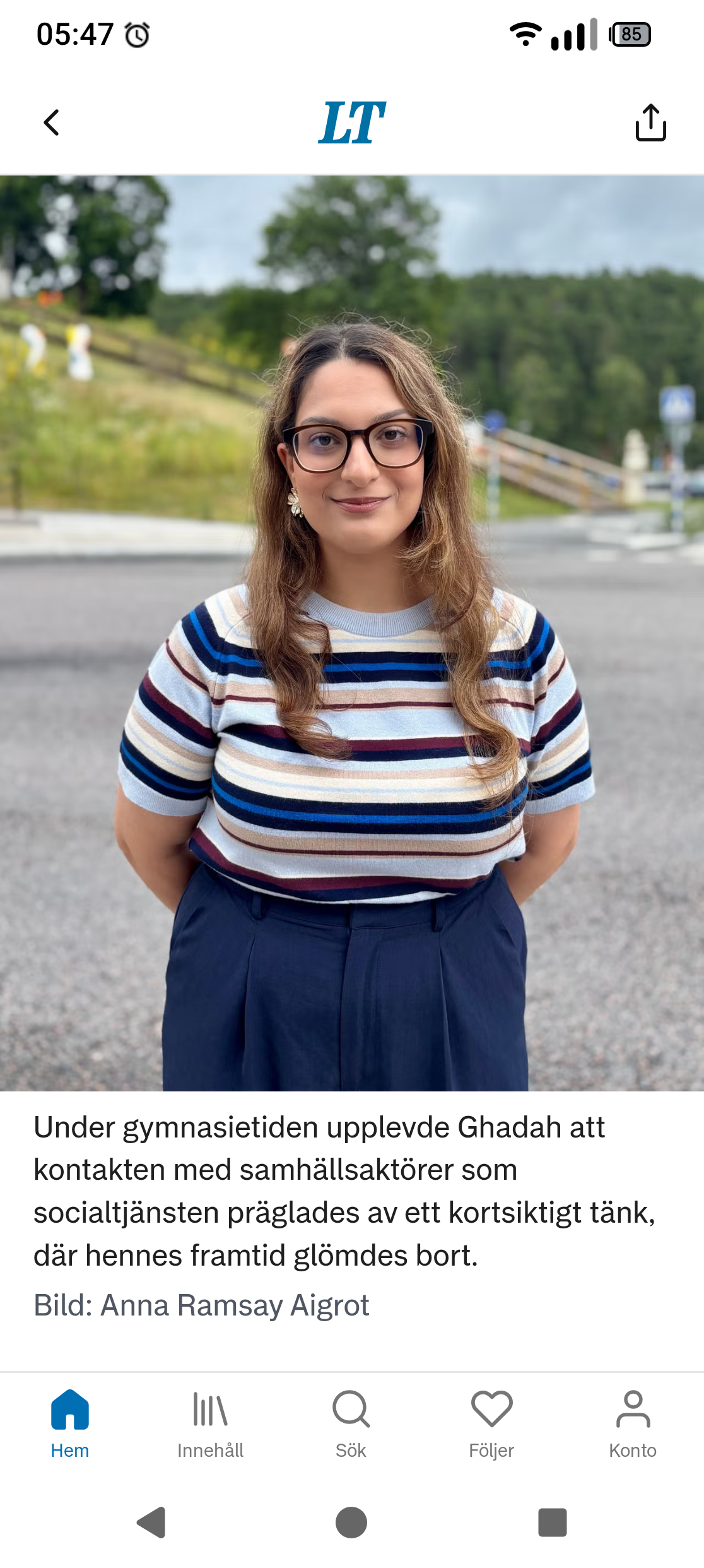 Den andra kvinnan och bildtext