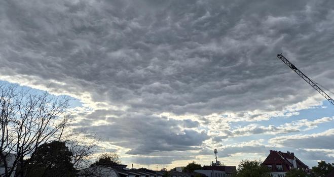 Wolkenstimmung über Hamburg-Eimsbüttel