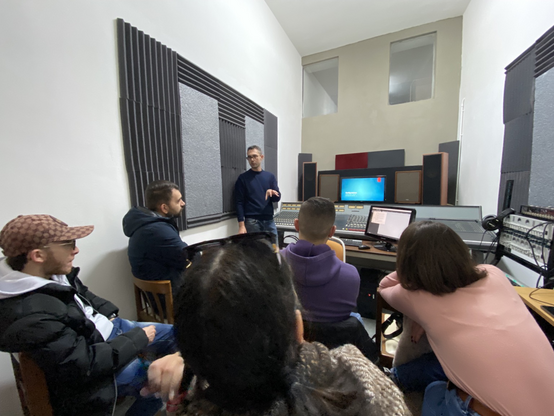Workshop Digital Audio - Nicola Monopoli e studenti