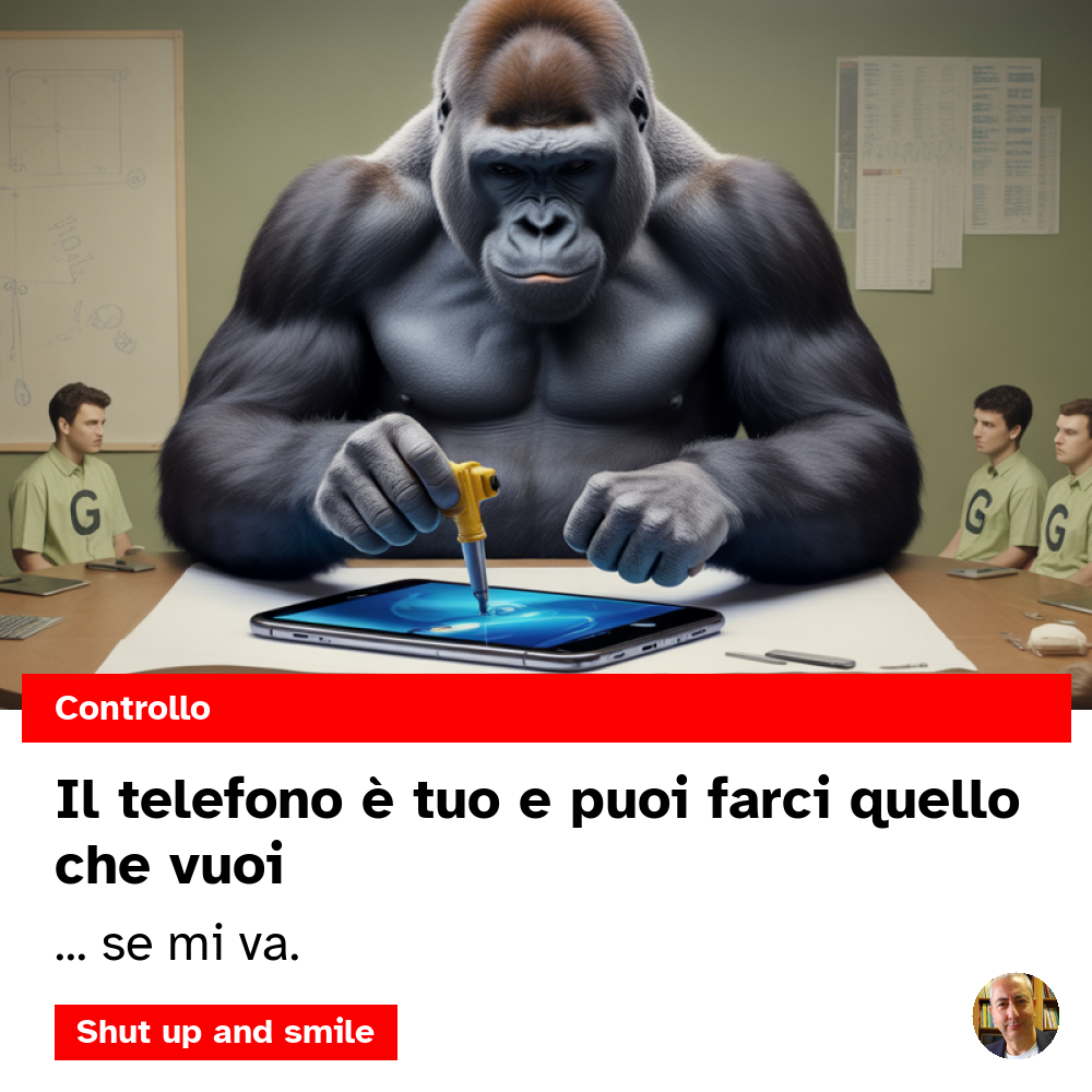 Una scimmia usa un telefono sotto il controllo di tecnici con magliette con la G Il testo: Controllo Il telefono é tuo e puoi farci quello che vuoi .. se mi va.
