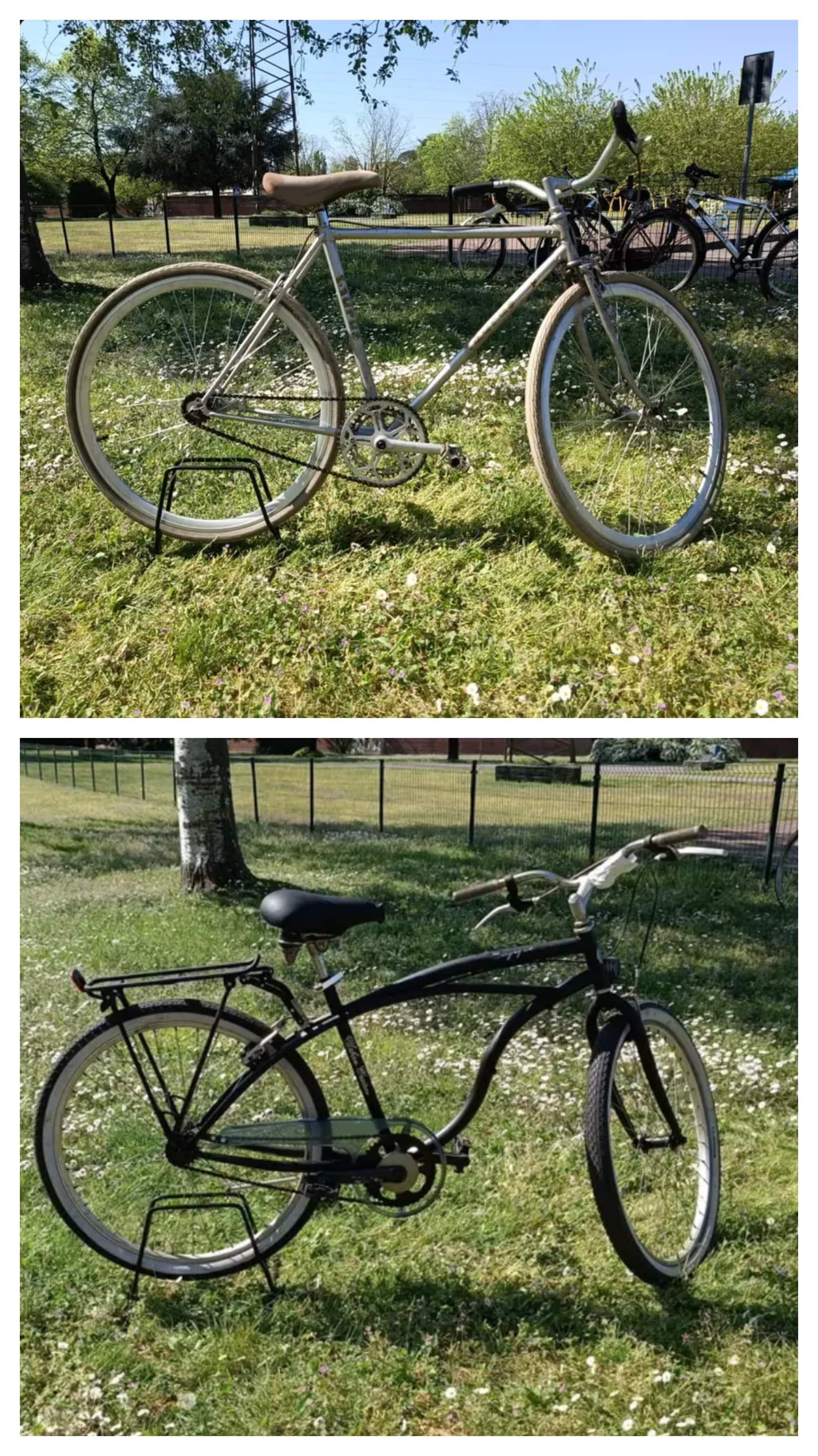 Immagine composta da 2 foto di 2 biciclette, ciascuna fotografata su un prato Dall'alto al basso: - bici tipo "scatto fisso" grigia - bici da uomo nera con telaio particolare a tubi curvi