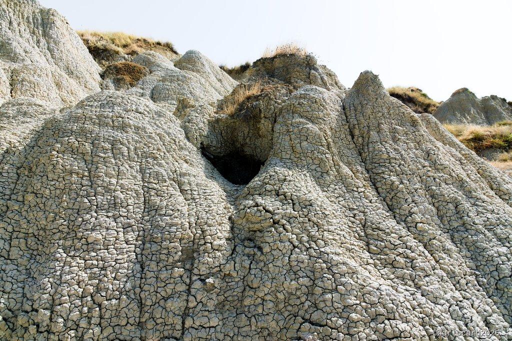 I calanchi sono un paesaggio consueto nelle colline della Basilicata. Qui sono ripresi nel territorio della città di Pisticci, in provincia di Matera.
