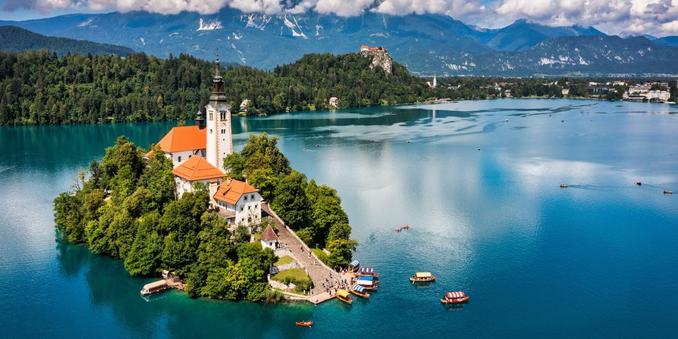 Places Everyone Should Add to Bucket List, From Frequent Traveler