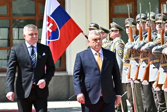 Hungarian Prime Minister Viktor Orban alongside his Slovak counterpart Robert Fico warned the European Union against challenging the bloc