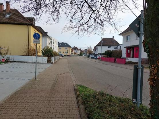 abruptes Ende des linksseitigen Radwegs in der Luisenstraße