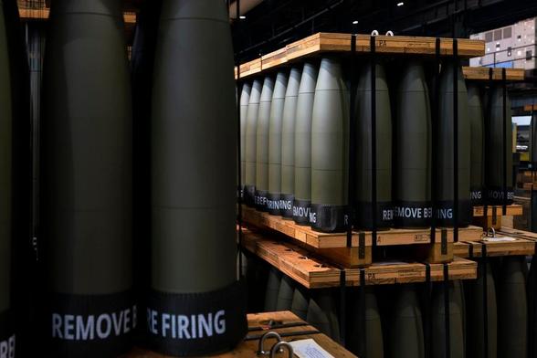News digest: When it comes to rearmament, Slovak gvt says one thing and does another