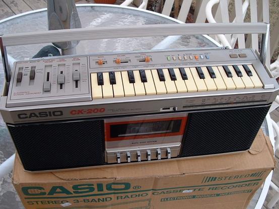 Radio casio con teclado