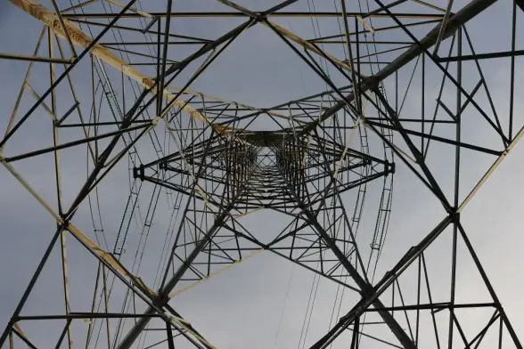 Apagón de luz en España, última hora en directo | El Gobierno pide a las empresas de energía más información sobre el apagón