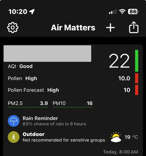 screenshot of a quick view from the air matters app of the air quality been green and good, while the pollen is high and red. There's also a note about outdoor particulate matter levels being good, a rain reminder, and warnings for the safety of outdoor conditions