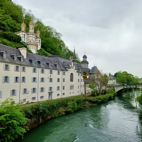 De Lourdes à Asson