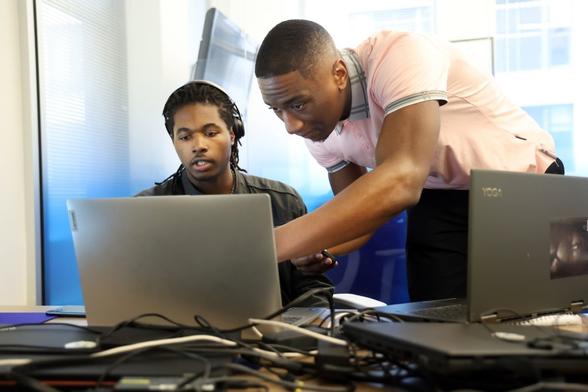 Chicago incubator Male Mogul Initiative acquires loan purveyor