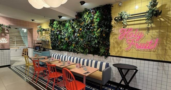 Strasbourg. Place Kléber, le restaurant « Le Paradis du Fruit » a ouvert !