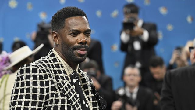 Met Gala 2025 live updates: Watch live red carpet arrivals, Rihanna pregnancy announcement