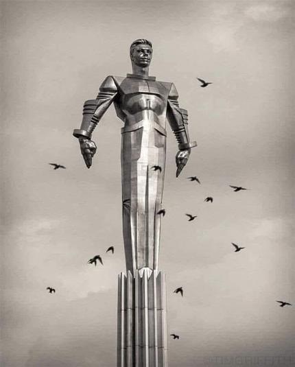 Monument to Yuri Gagarin, the 42.5-meter high statue made of titanium.