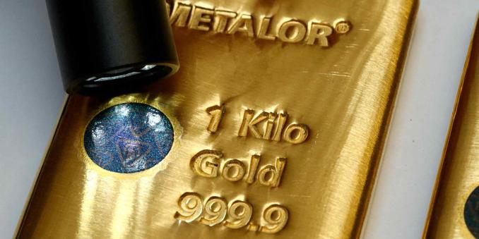 Japan's gold export rush hints at flourishing smuggling operations