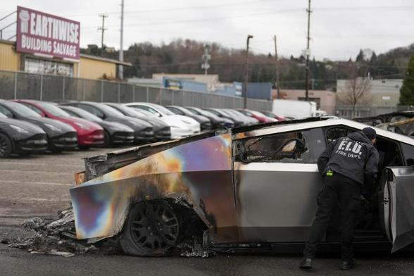Tesla owners are not your enemies -- don't punish them for Elon Musk's actions (Letters)