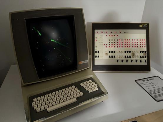 Spacewar! running on an IMLAC PDS-1D