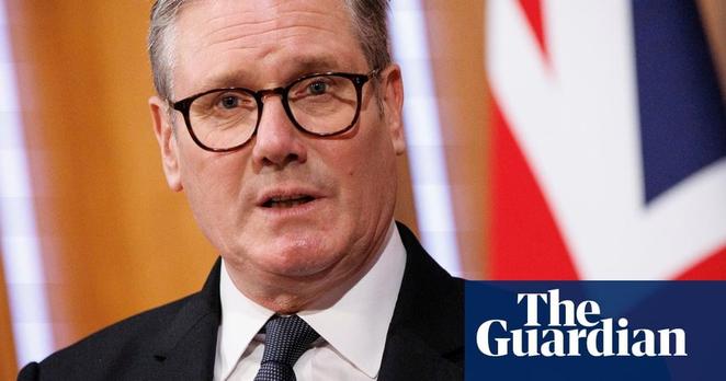 UK risks becoming ‘island of strangers’ without more immigration curbs, Starmer says