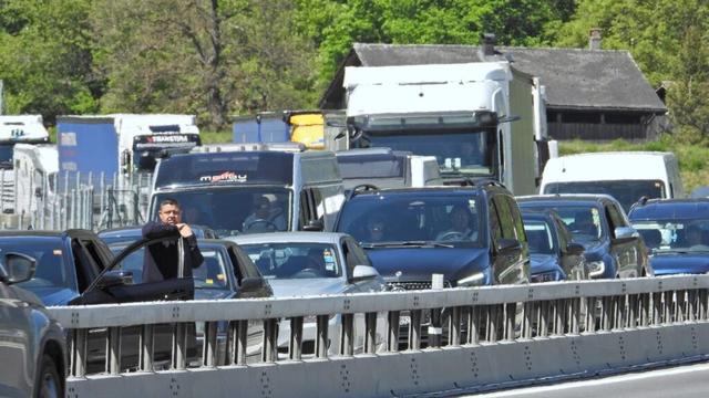 Lkw-Crash führt zu kilometerlangem Stau