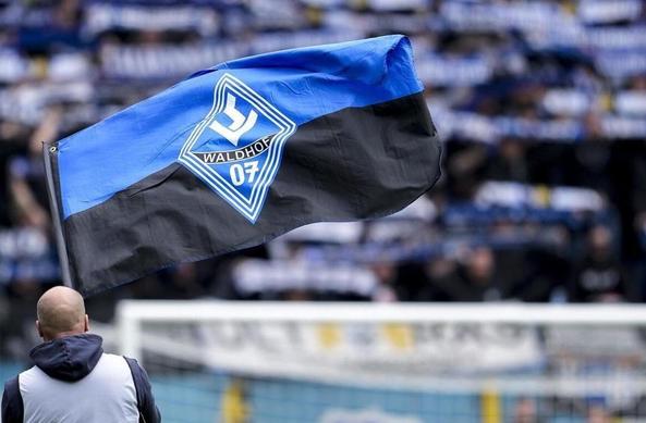 SV Waldhof rettet sich vor dem Abstieg: Der letzte Warnschuss