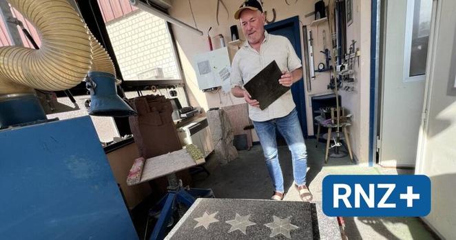 Mannheim: Rouven-Laur-Gedenkplatte kommt zum Jahrestag der Tragödie (plus Video) - Mannheim und Metropolregion Rhein-Neckar - Nachrichten und Aktuelles