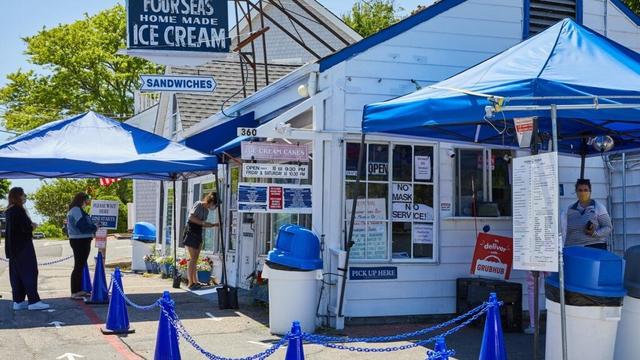 What is the oldest ice cream shop in MA? How to visit this summer