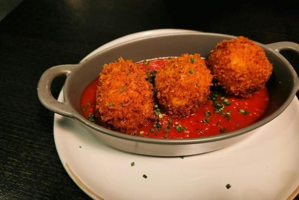 Popular Italian Eatery Is Now Absolutely The Best MA Restaurant