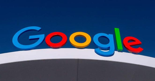 Das Logo von Google ist auf dem Pavillon des Internet-Konzerns auf der Technik-Messe CES zu sehen.