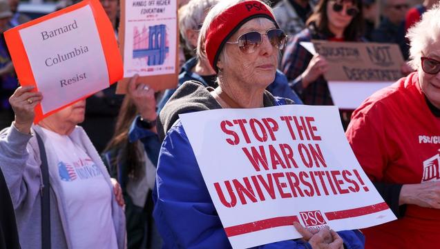 Universités : coupe sur les campus : épisode 2/4 du podcast Soft power : la fin du rêve américain ? | Radio France