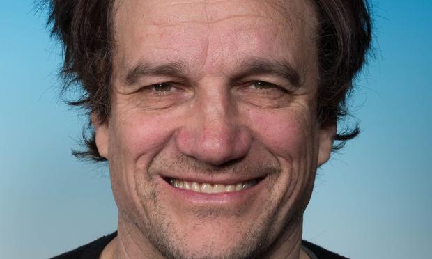 Hanns-Christoph Nägerl erhält erneut die höchste europäische Wissenschaftsförderung.