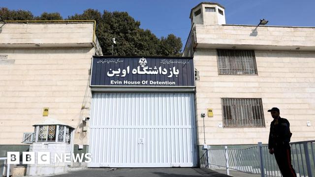 File photo showing an entrance to Evin prison in Tehran (17 October 2022)
