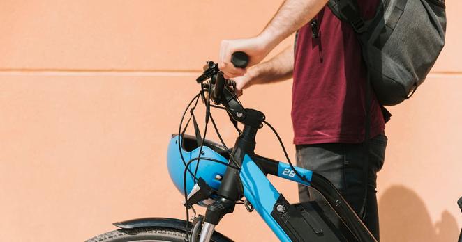 E-Bikes haben die Fahrradindustrie revolutioniert. 