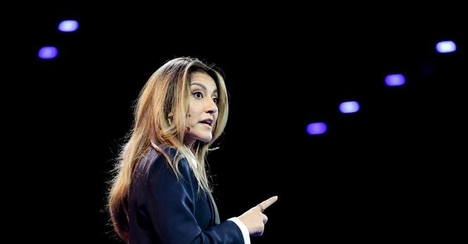 VVD-leider Dilan Yesilgöz houdt een toespraak op het verkiezingscongres van haar partij, half juni in Nieuwegein. 