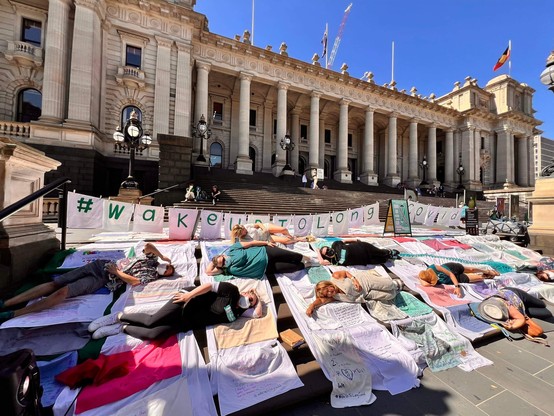 Long COVID protest in Melbourne, Australia

Photo: @MiquetteAbercr2
