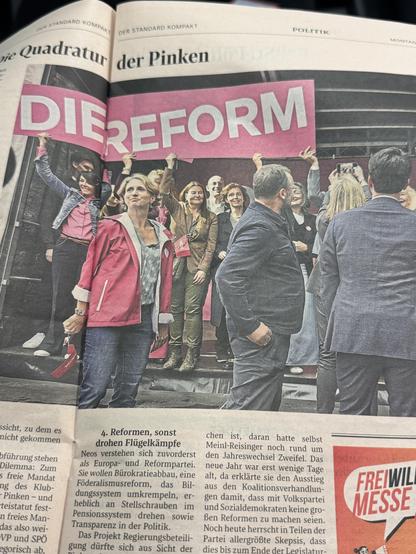 Photo in an Austrian newspaper, protestors holding up a sign saying Die Reform. They probably don’t mean it to be read the way I’m reading it. 