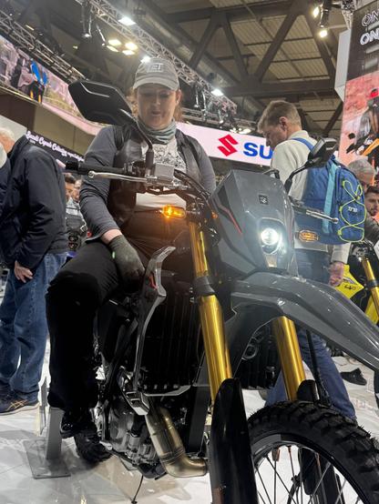 @fernsforays on the Suzuki dr-z